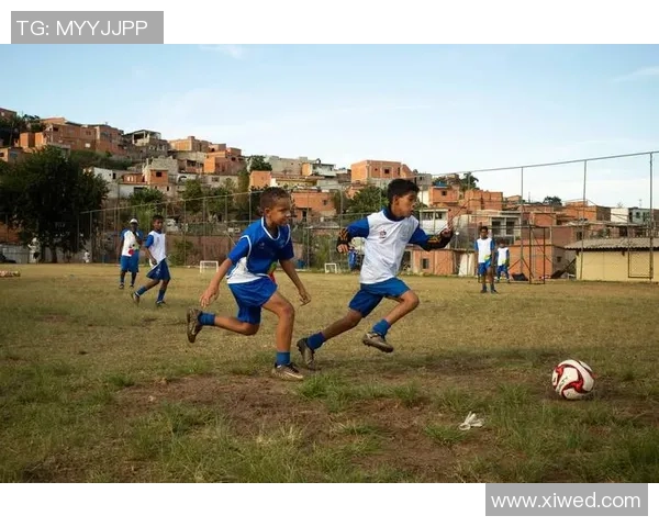 寄予足球的梦想与希望在绿茵场上绽放的青春旋律 寄予足球的梦想与希望在绿茵场上绽放的青春旋律